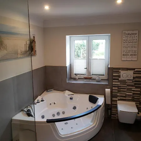 Neu! Ferienhaus Mit Whirpool Und Kamin